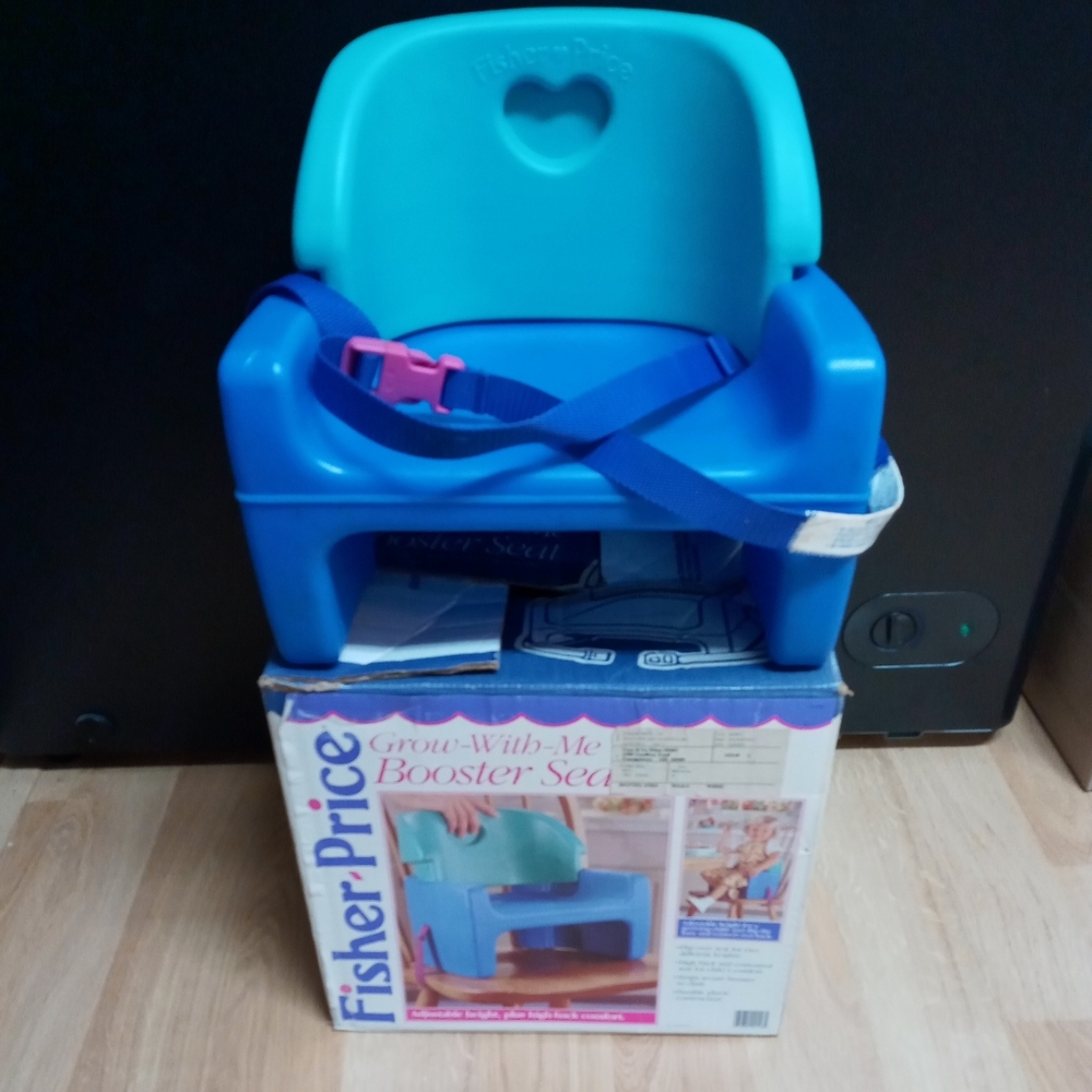 Vintage 1990 Fisher Price - Grow With Me - Booster Seat w/ Belt - Blue And Green